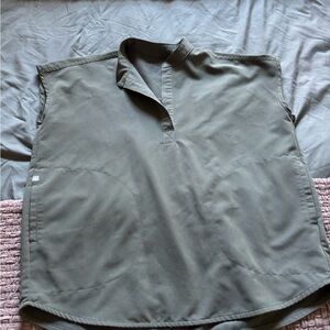 FIGS Olive Green Size XS Raphael Scrub Top